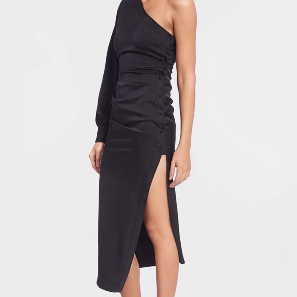 Elegant Black One-Shoulder Dress